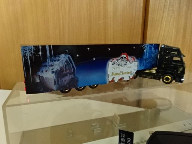 キーエンス 1/87 RC ミニトレーラー デスクランナー（Xms・エデション）