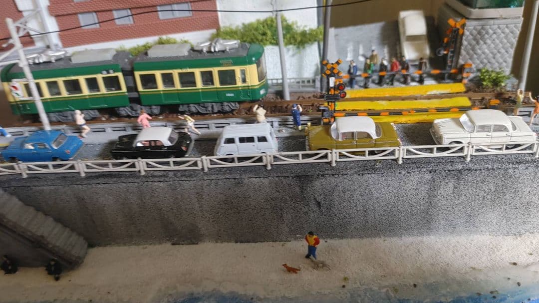 江ノ電ジオラマSLAM DUNK踏切前 スラムダンク 電車 列車 模型