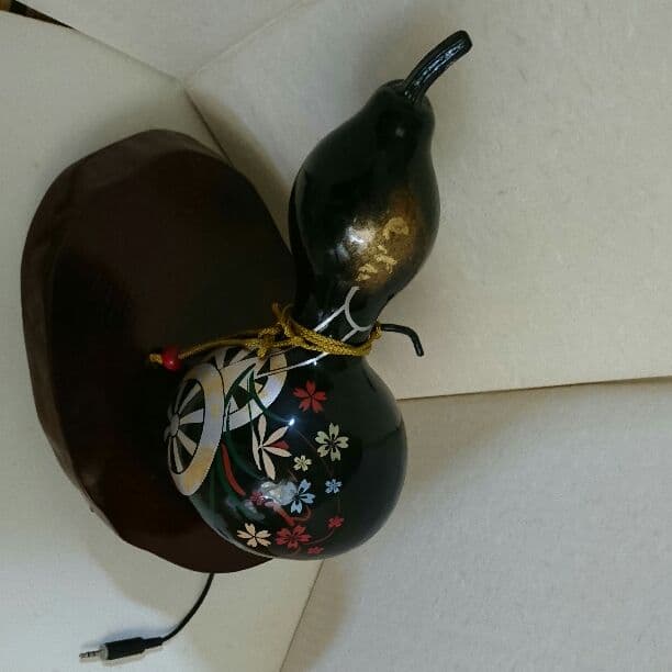 瓢箪を使った漆絵スピーカー