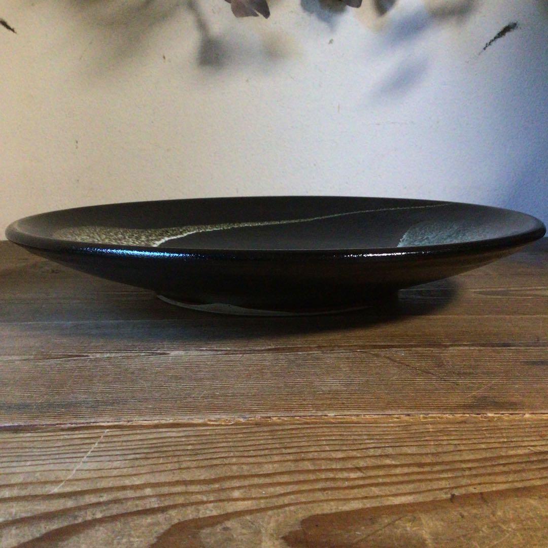 No4110 黒釉二彩大皿　陶印有　直径45.5cm 飾皿　陶磁器　送料無料