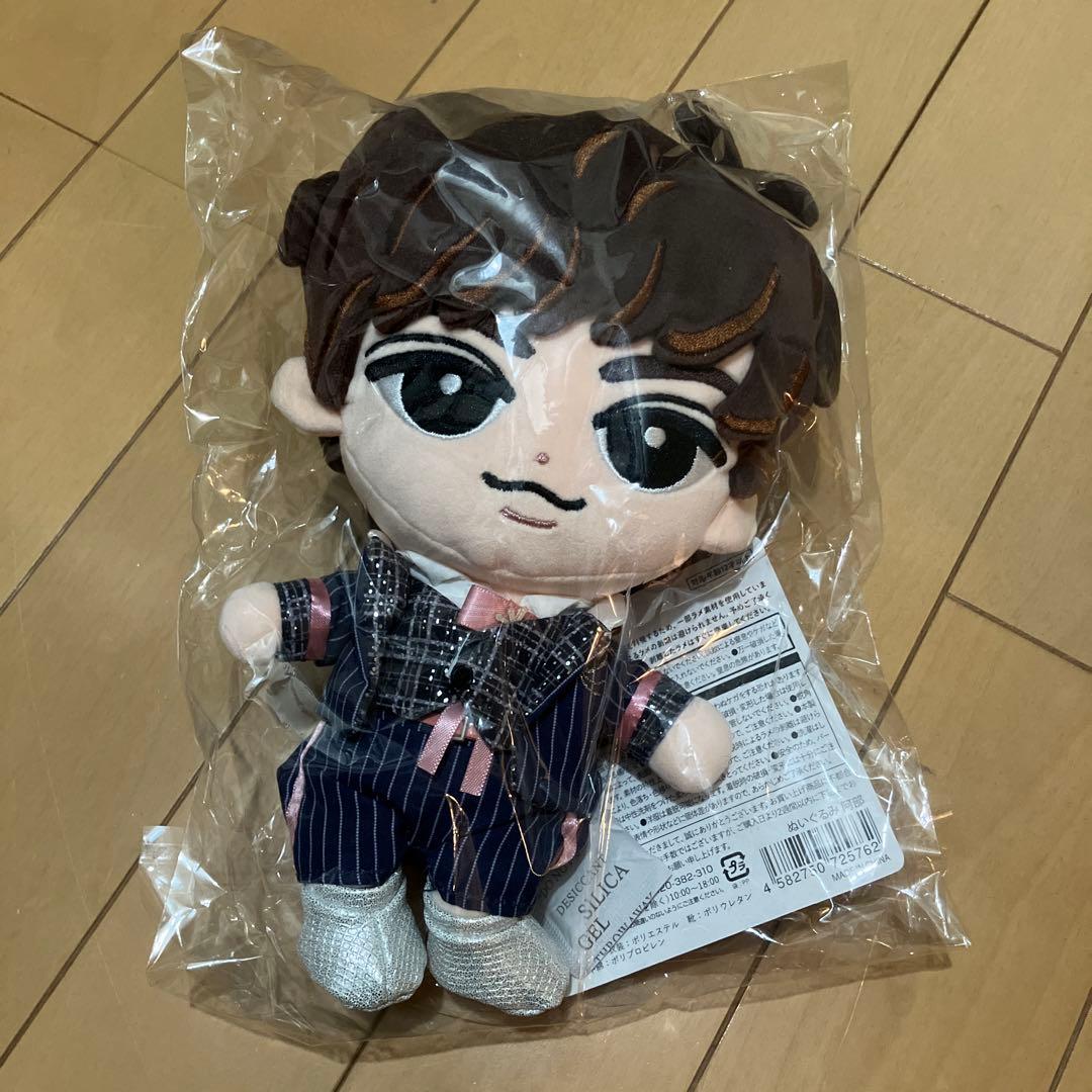 SnowMan すのチル ぶら下がらないシリーズ 阿部亮平 ぬいぐるみ - メルカリ