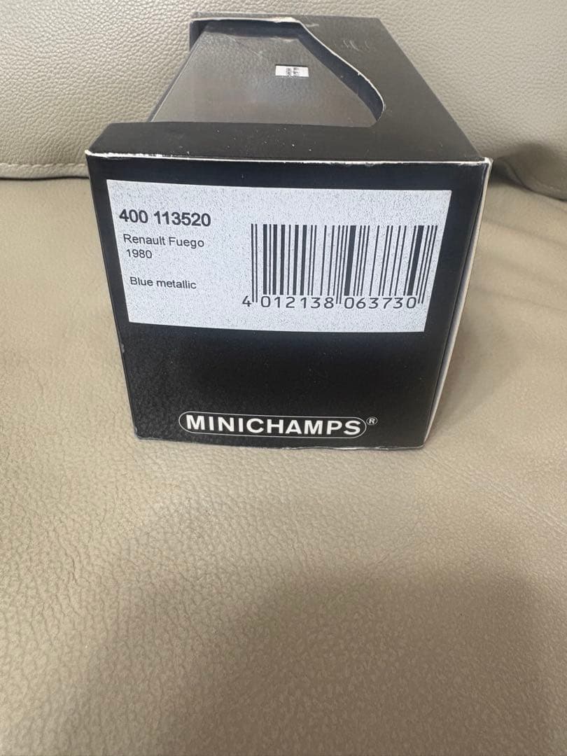 MINICHAMPS Renault Fuego 1980 青メタリック