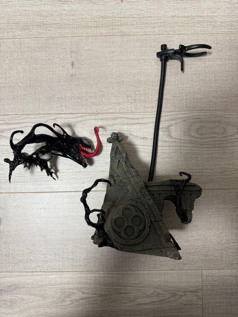 ホットトイズスパイダーマン カスタムフィギュアセット(台座、シンビ