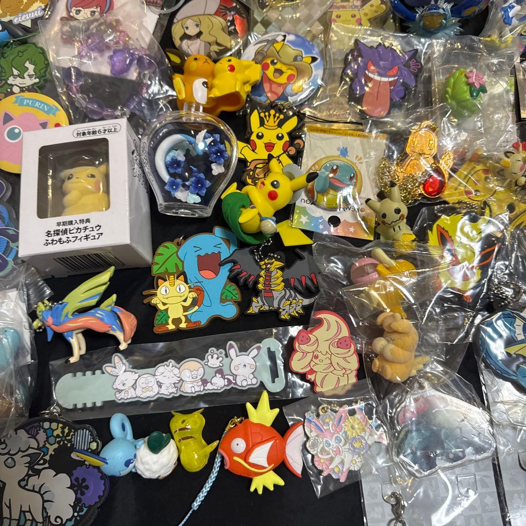 ポケモン 缶バッジ ラバスト アクスタ キーホルダー等 約130点大量