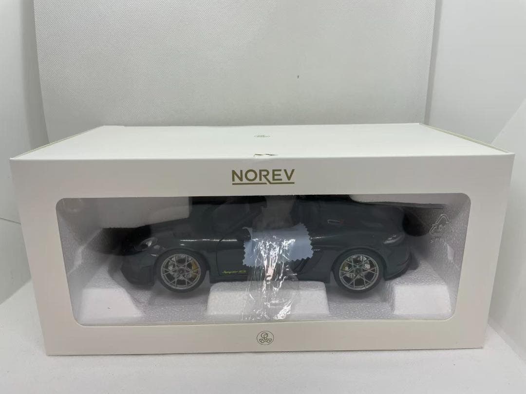 304-046 ノレブ 1/18 ポルシェ スパイダー 718