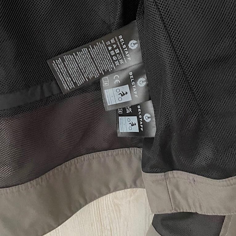 試着のみ美品 Belstaff メッシュ切替ライダーズ XLサイズ 5点パッド付