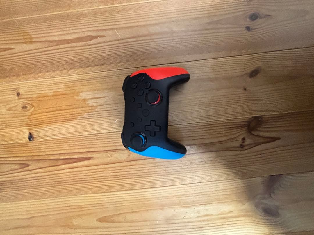 Nintendo Switch 本体 ジョイコンがない代わりにプロコンつけます