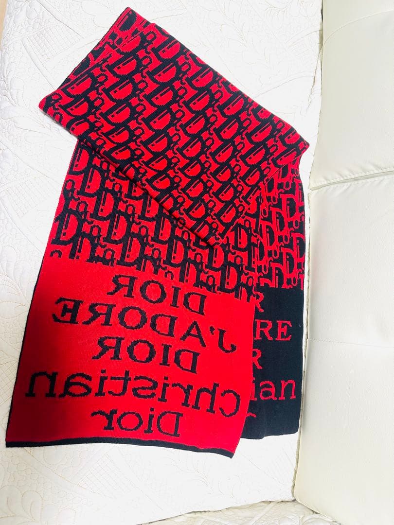 美品☆ロゴ マフラー ☆赤黒リバーシブル男女兼用ウール素材