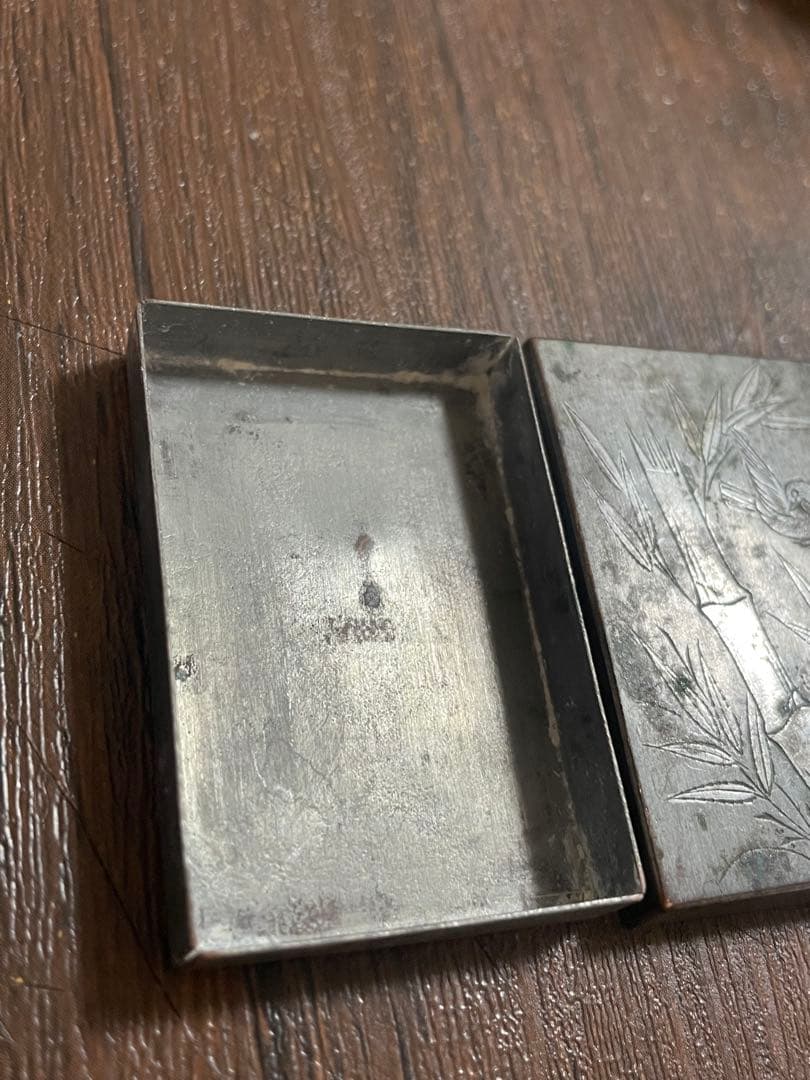 アンティーク 金属製 小箱 竹と鳥の彫刻入り 昭和レトロ 古道具