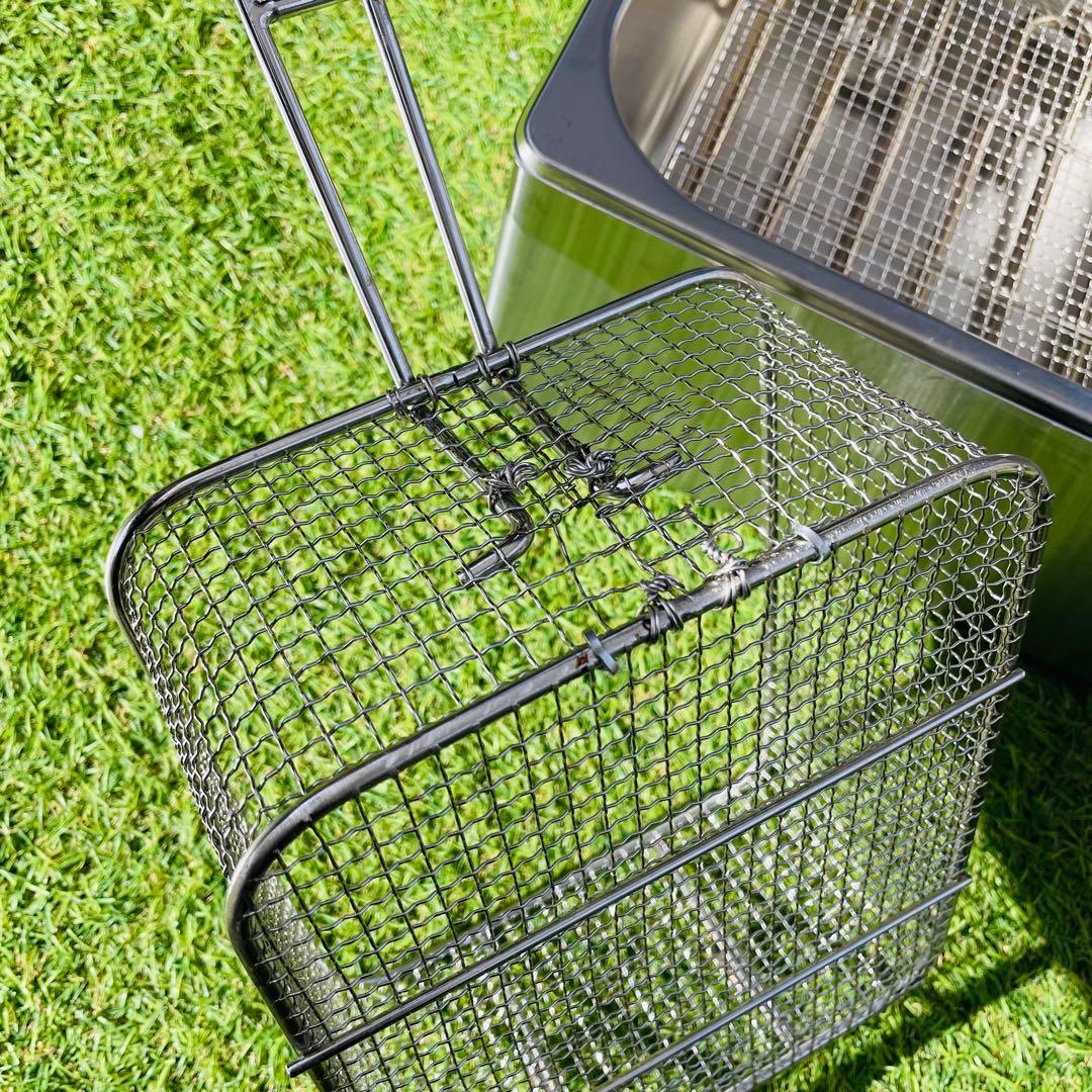 業務用 電気フライヤー 2槽タイプ／バスケット1個／動作良好