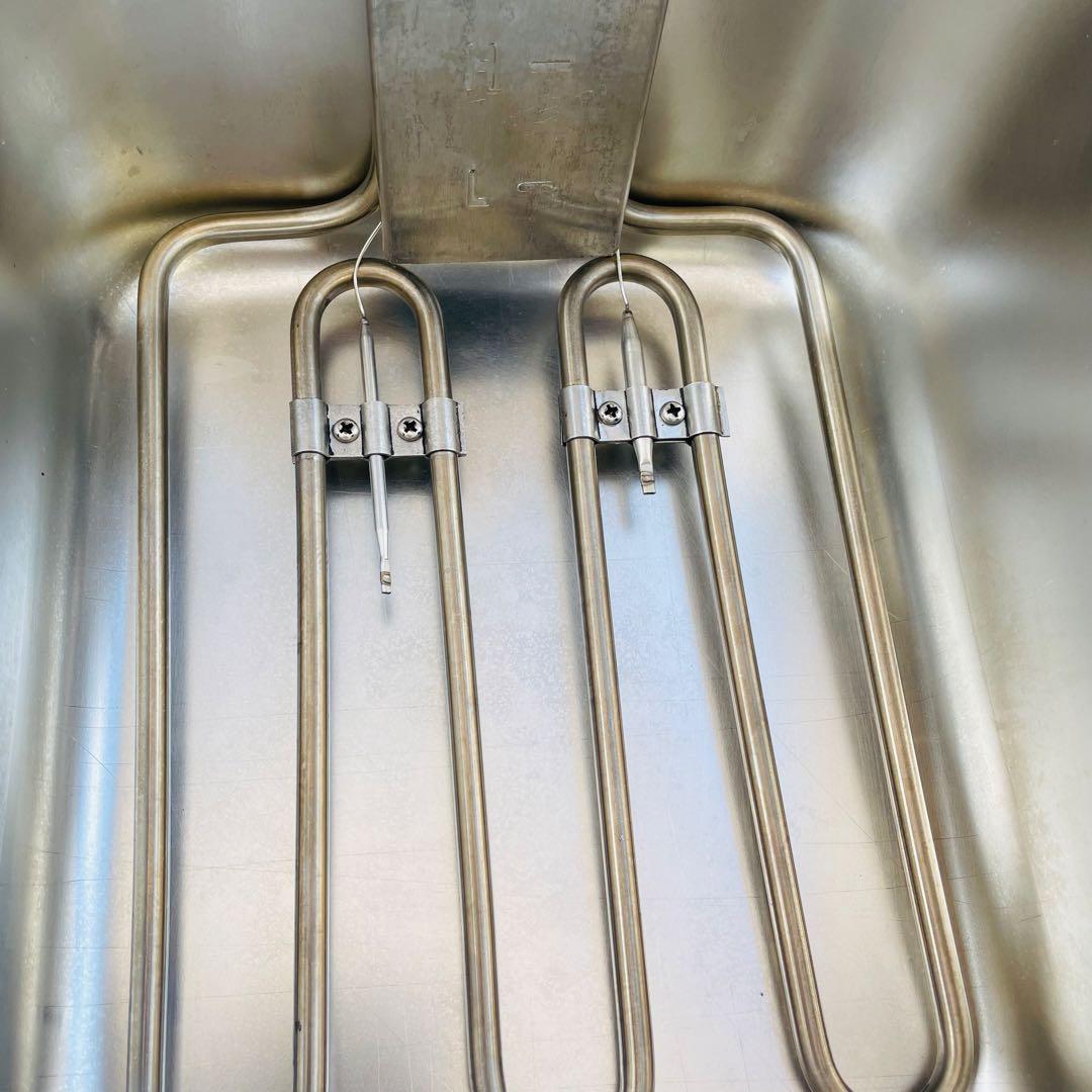 業務用 電気フライヤー 2槽タイプ／バスケット1個／動作良好