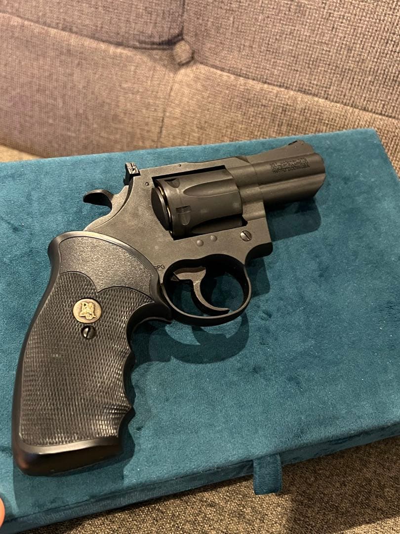 KSC モデルガン コルト キングコブラ 2.5インチ HW