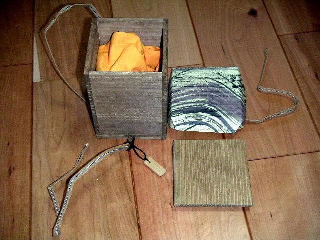 ♥茜志野 花器 四方桟 桐箱付き 志野 骨董品 - メルカリ