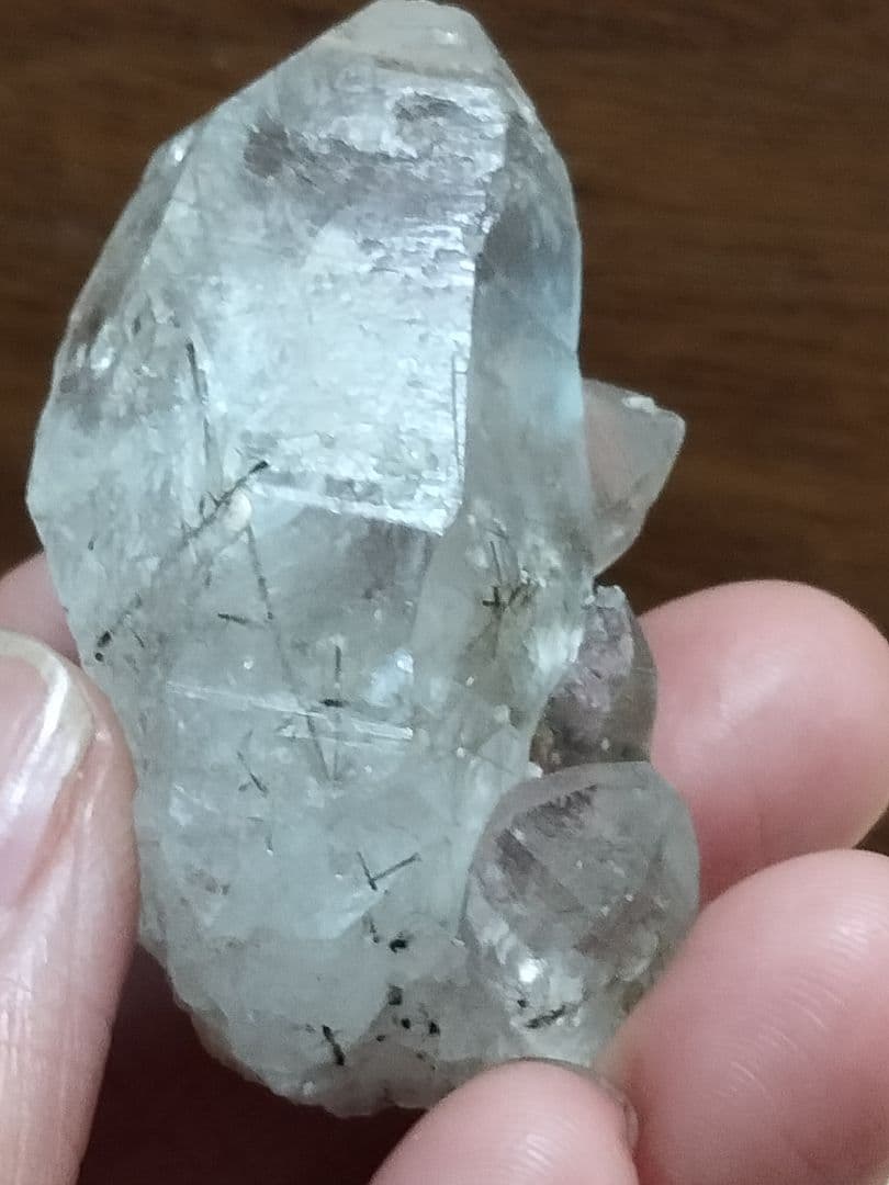 国産鉱物 山梨県 水晶クラスター 塩山竹森山 天然水晶 トルマリン入り