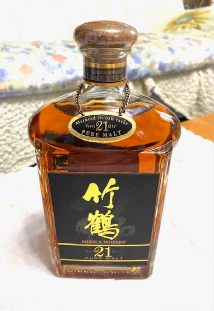 ニッカ 竹鶴 21年 ピュアモルト 旧 角瓶　化粧箱なし 未開栓 ニッカウヰスキー竹鶴21年 700ml 角瓶 旧ボトル ピュアモルト 未開