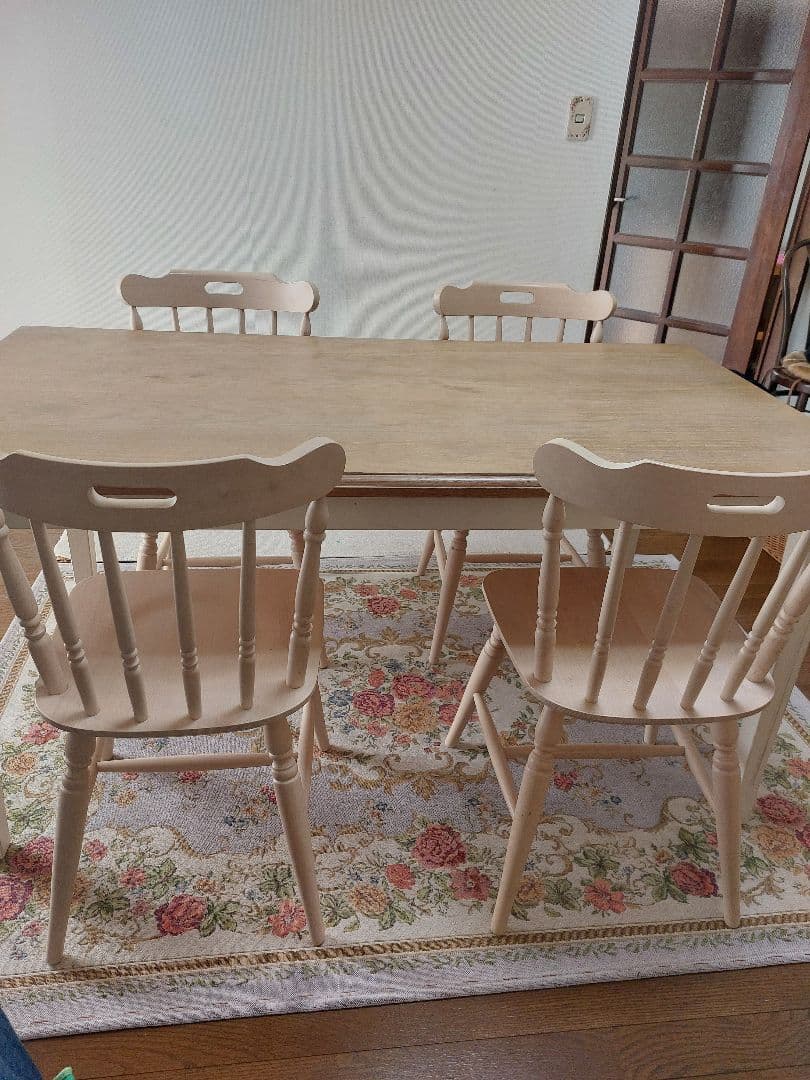 ダイニングテーブルセット Francfrancの椅子4脚付き