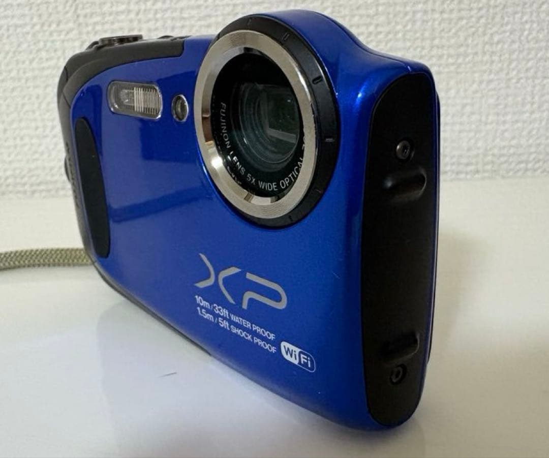 美品・動作確認済】FUJIFILM XP70防水・耐衝撃デジタルカメラ