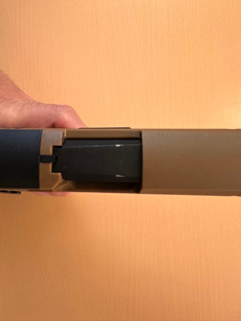 LAYLAX SIG SAUER M17 CO2 ガスブローバック