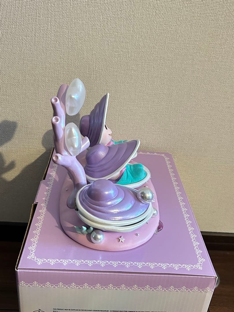 ヤングオイスター　LEDライト　アクセサリートレイ　ディズニーストア