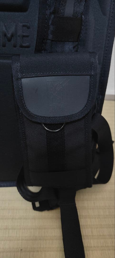 CHROME 多色リュック 別売りの携帯のポーチと小物ポーチ付き