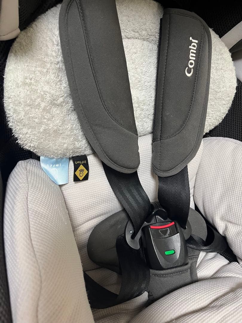 Combi コンビチャイルドシート クルムーヴ スマート ISOFIX