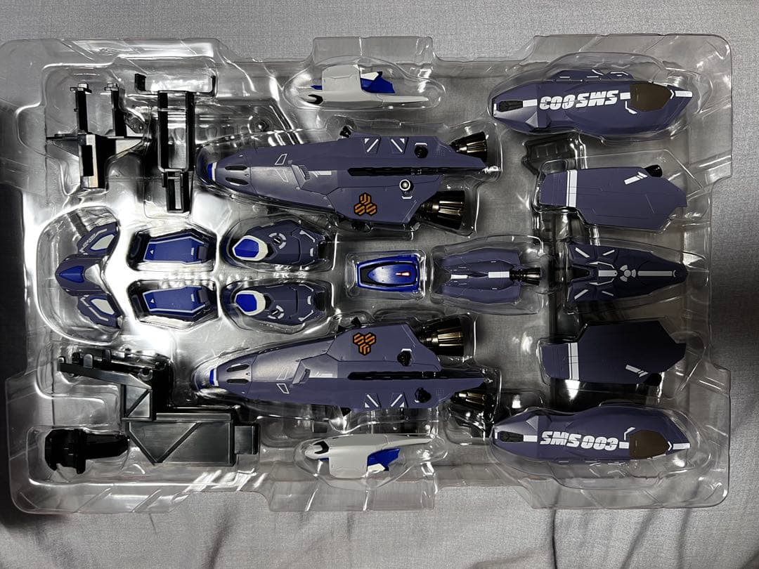 バンダイ DX超合金 VF-25G ミハエル・ブラン機 リバイバルVer.