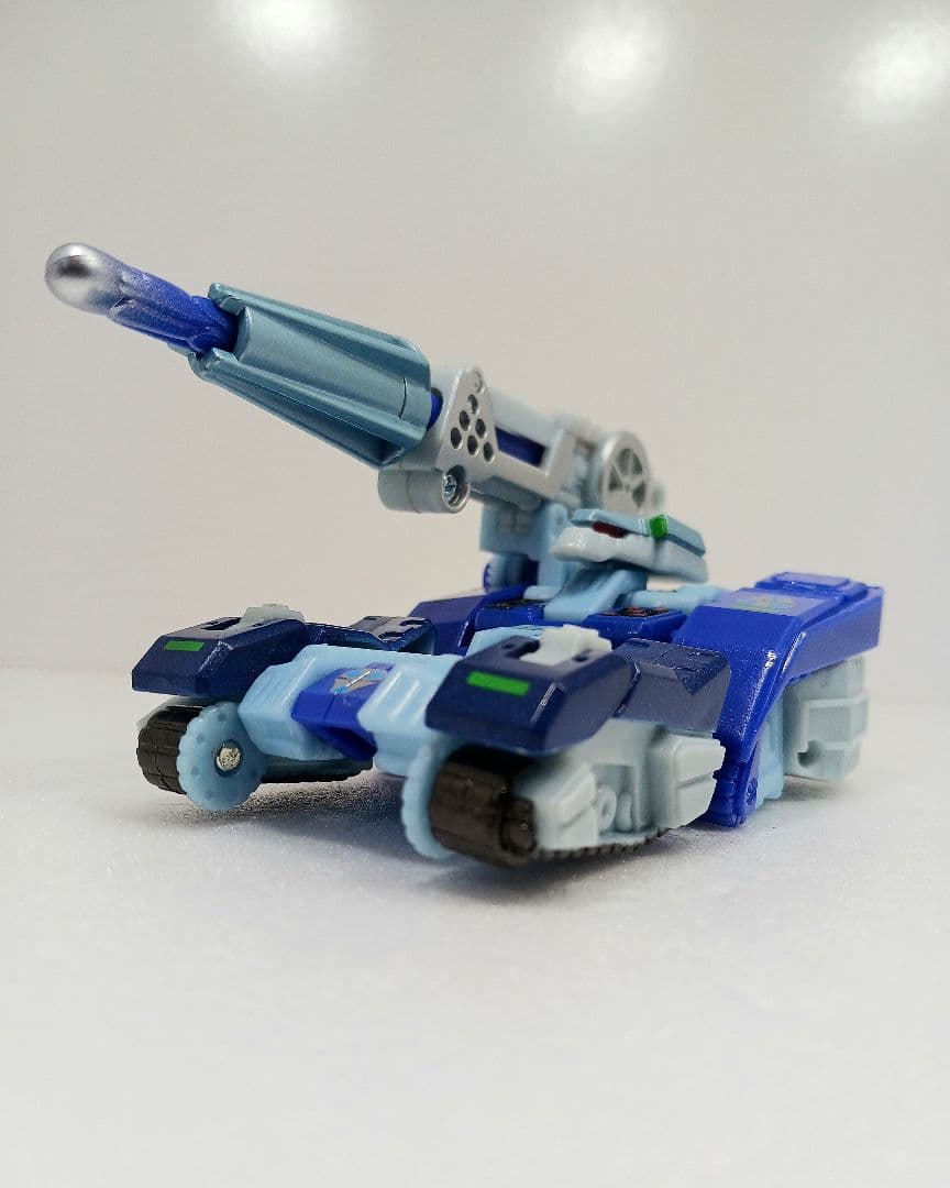 トランスフォーマー ビーストウォーズ リターンズ ビーコンタンカー フィギュア