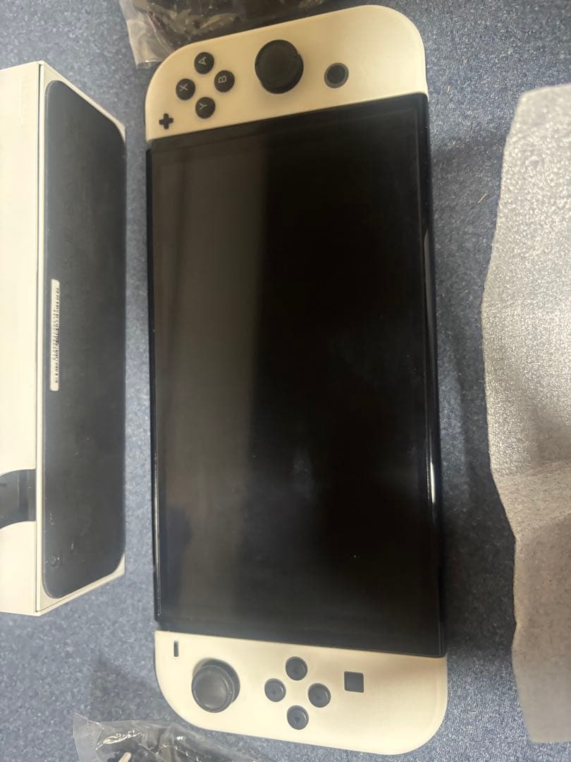 Nintendo Switch　有機ELモデル 本体　ホワイト