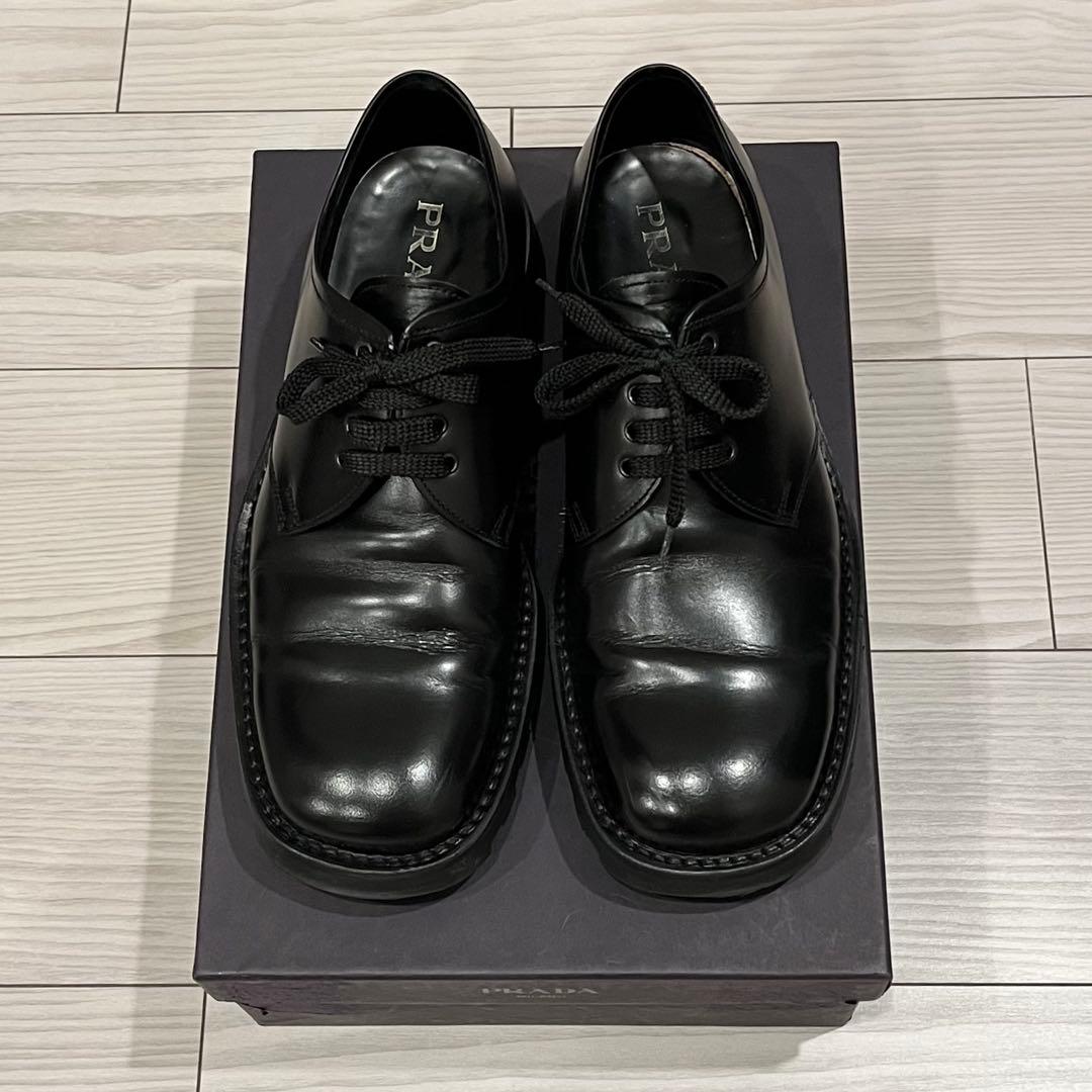 靴 PRADA / Square Toe Leather Derbies