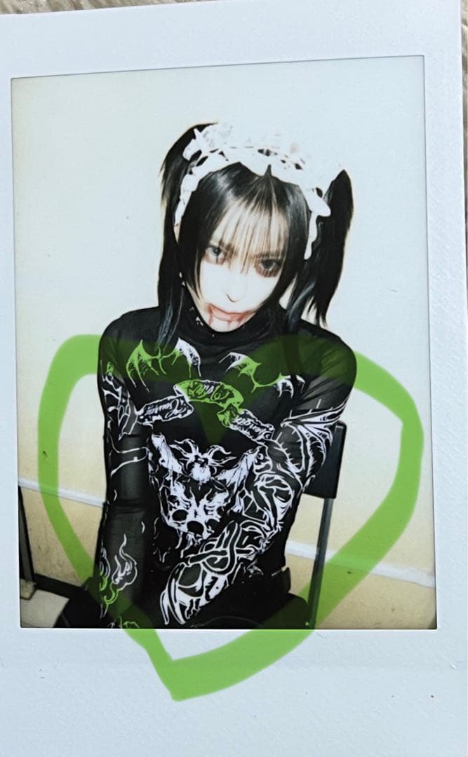 甘い暴力 チェキ 咲 - メルカリ