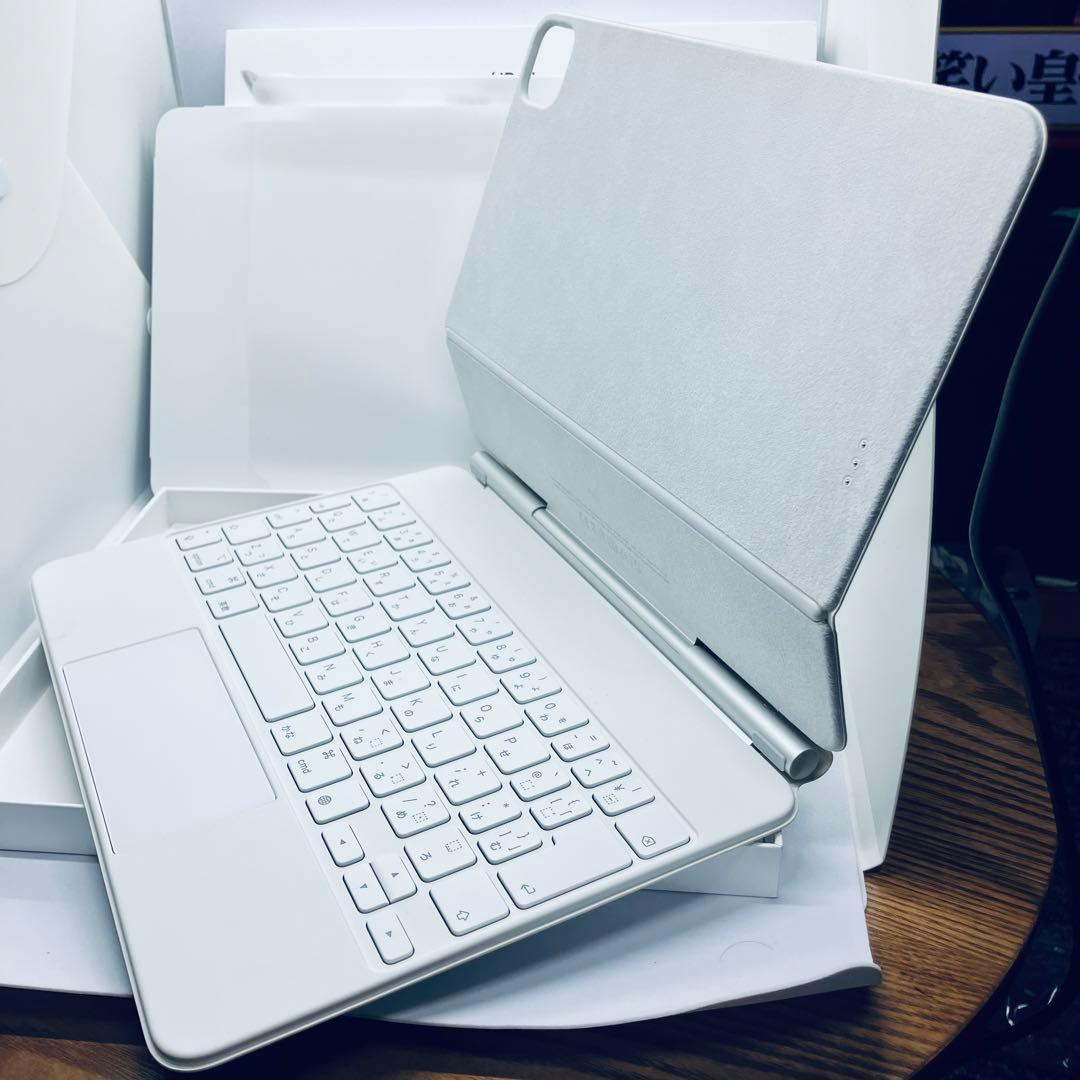 iPad 11インチ用 Magic Keyboard White ② 11インチ iPad Pro用 Magic