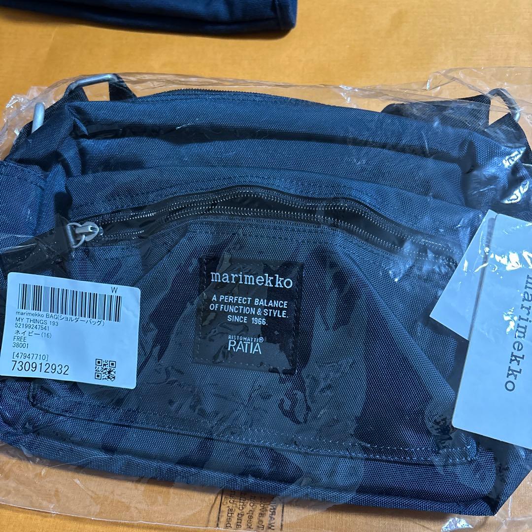 レア　新品マリメッコ　未使用マイシングス　ショルダーバッグ　ネイビー