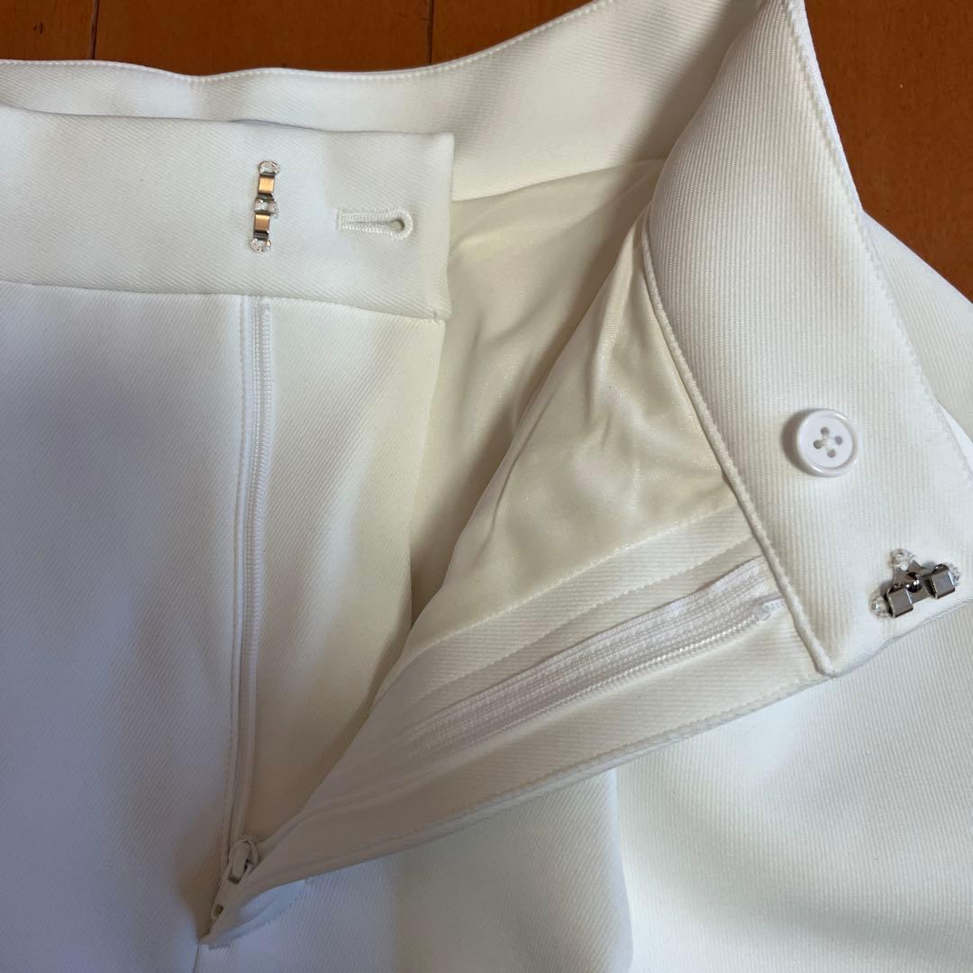 miw　sheller ホワイト プリーツショートパンツ キュロット
