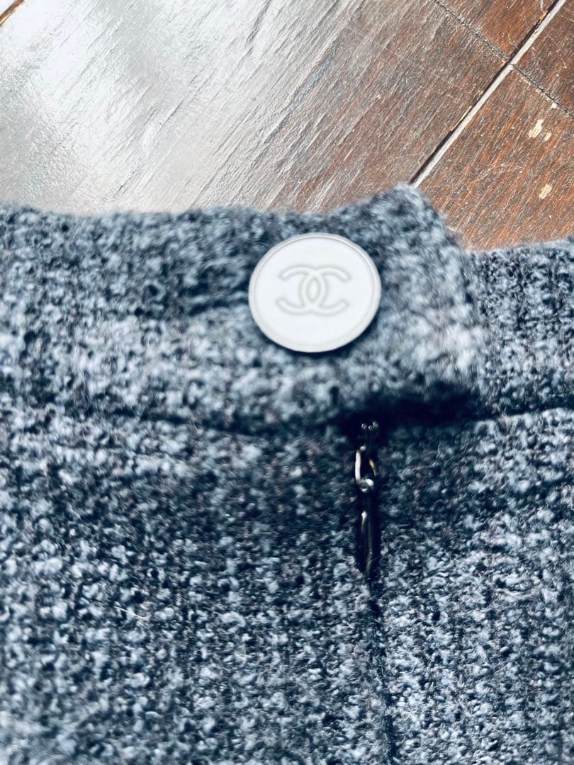 chanelシャネル02A 定番スカート　オリジナルハンガー付き