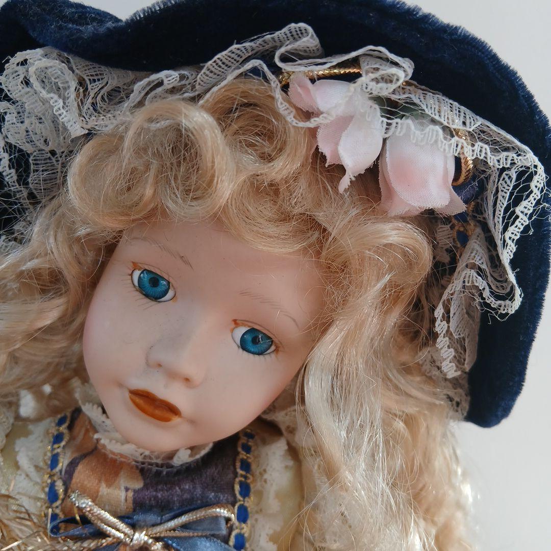アンティーク ビスクドール 青い瞳の小女 超美品 - メルカリ
