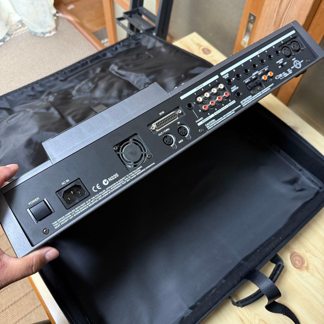 Roland VS-1824 CD マルチトラックレコーダー