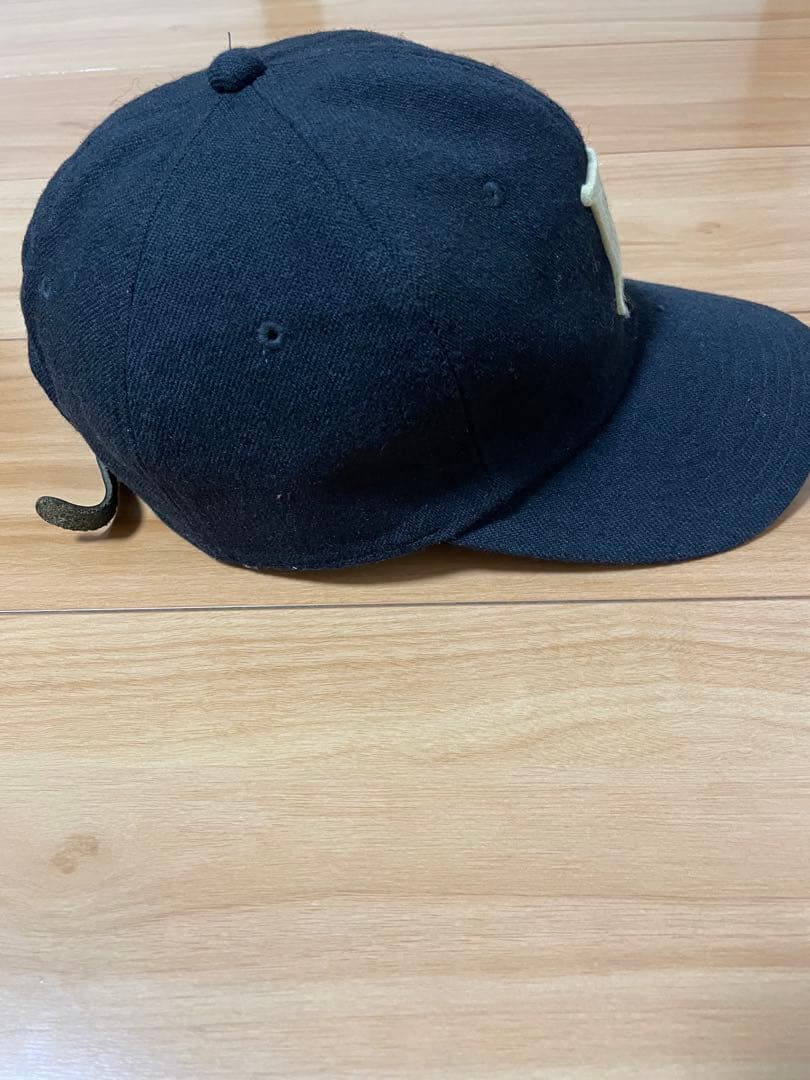 h.w.dog ベースボールキャップ　刺繍