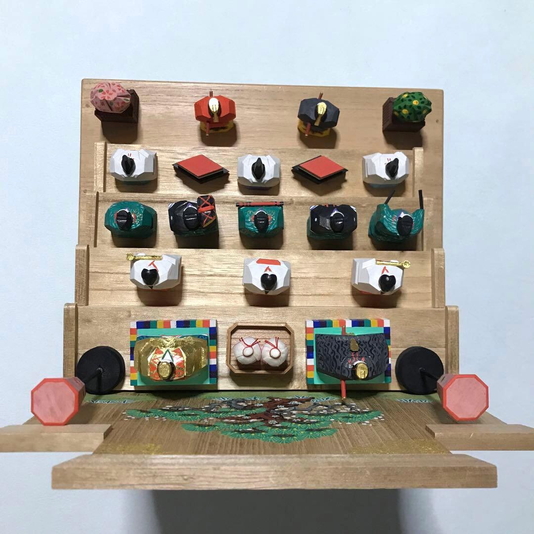 美品・レア物】奈良一刀彫 ひな壇 雛人形15人揃 神泉作 - メルカリ