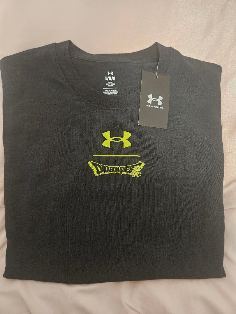 新品】UNDER ARMOUR アンダーアーマー ドラクエコラボTシャツ L｜UNDER