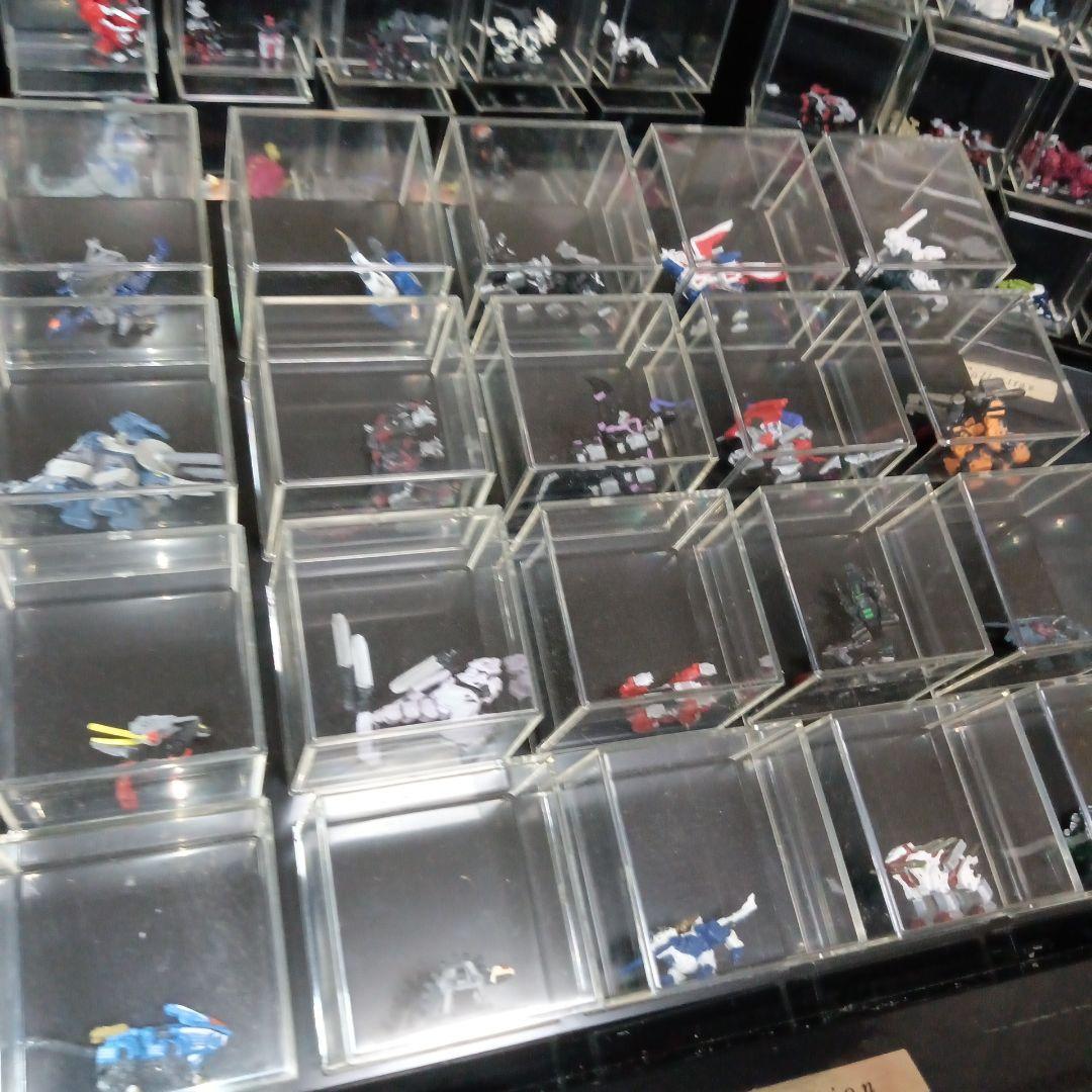 ゾイド フィギュアコレクション ディスプレイケース 付 ゾイドバトルカード