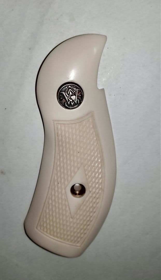 アルタモント　リボルバー　グリップ