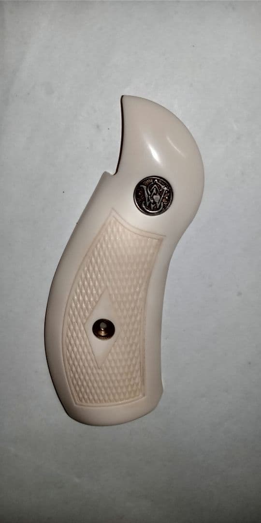 アルタモント　リボルバー　グリップ