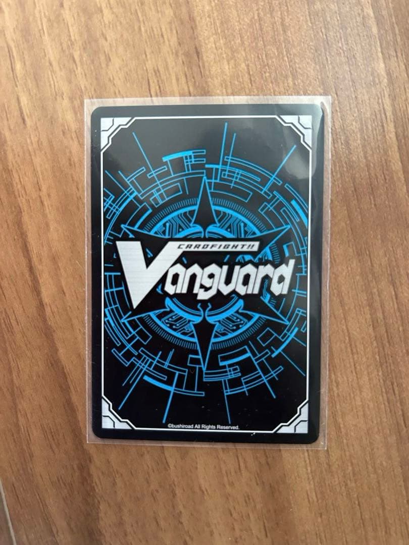 ヴァンガード　類稀まれなる才覚　ラウラ　SSP 金サイン