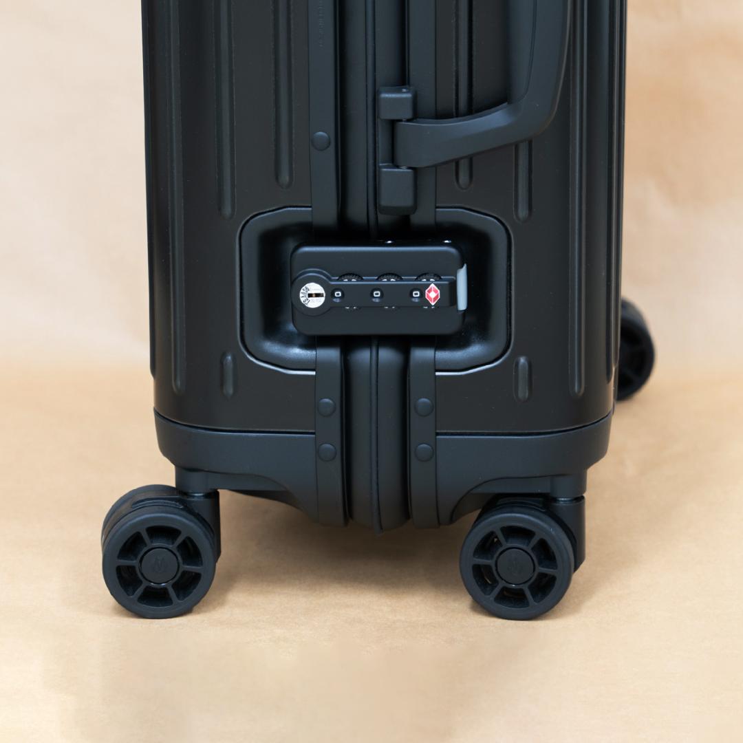 RIMOWA オリジナル キャビン S 黒 機内持込OK 31L 廃盤品 超レア