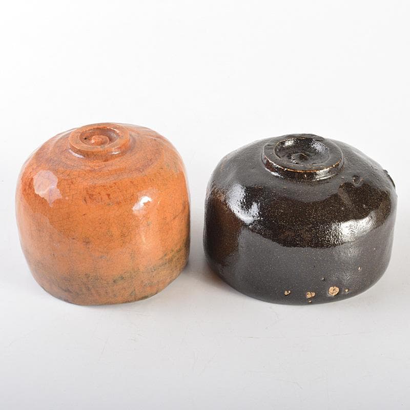 茶道具　古い赤楽茶碗　黒楽茶碗　2点まとめて　M　R6786