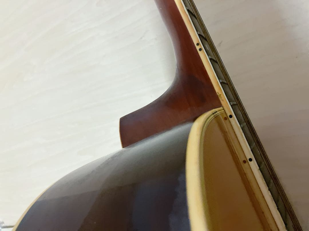 Morris モーリス　アコースティックギター　W-20 ハードケース付き