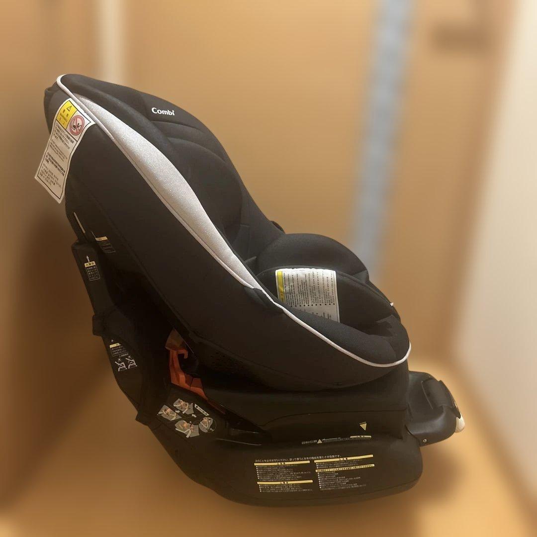 Combi 車用チャイルドシート ゼウスターン ブラック