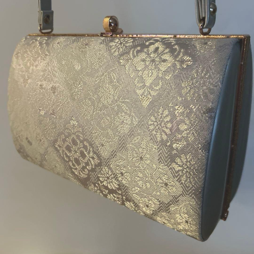 【美品】　和装　草履　バッグセット　オフホワイト　シルバー　大阪ぞうり