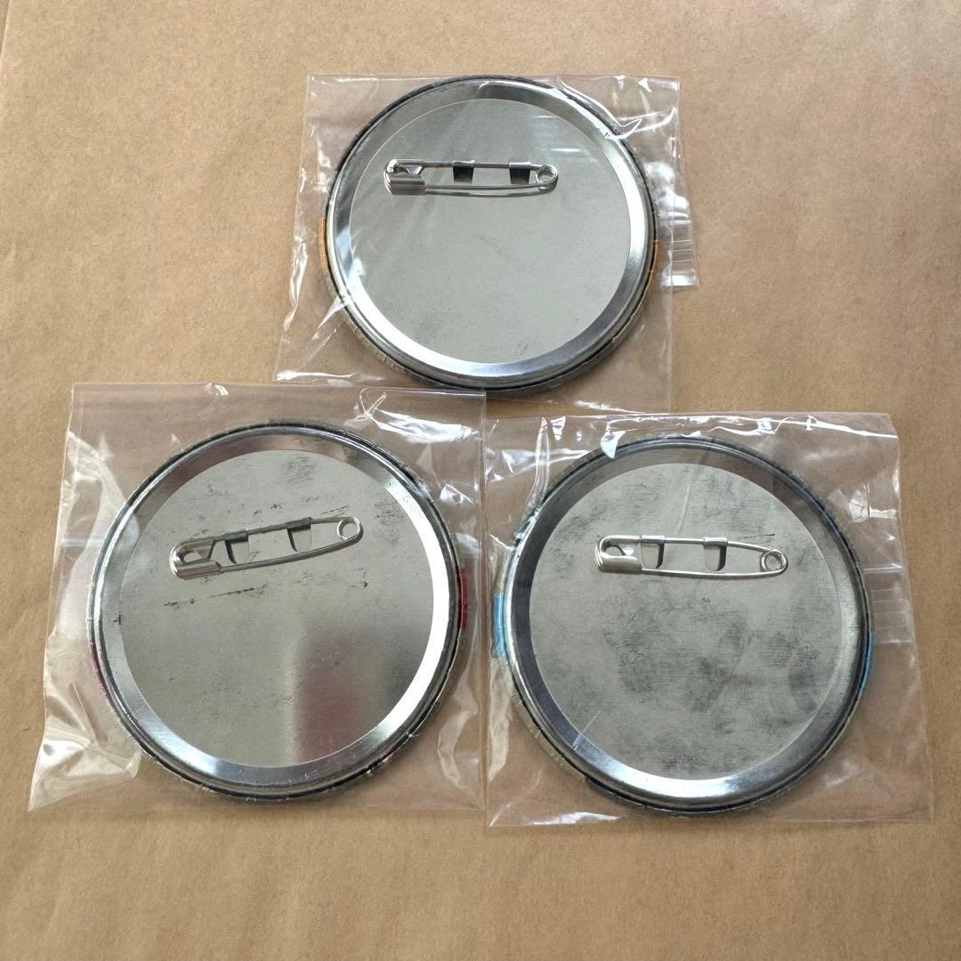 ワンピース 輩缶バッジ 4弾 YELLOW ルフィ エース サボ - メルカリ