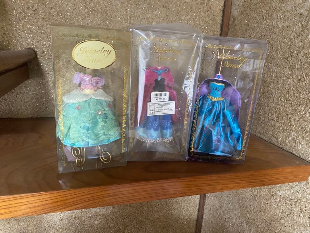 ディズニーストア　アクセサリースタンド